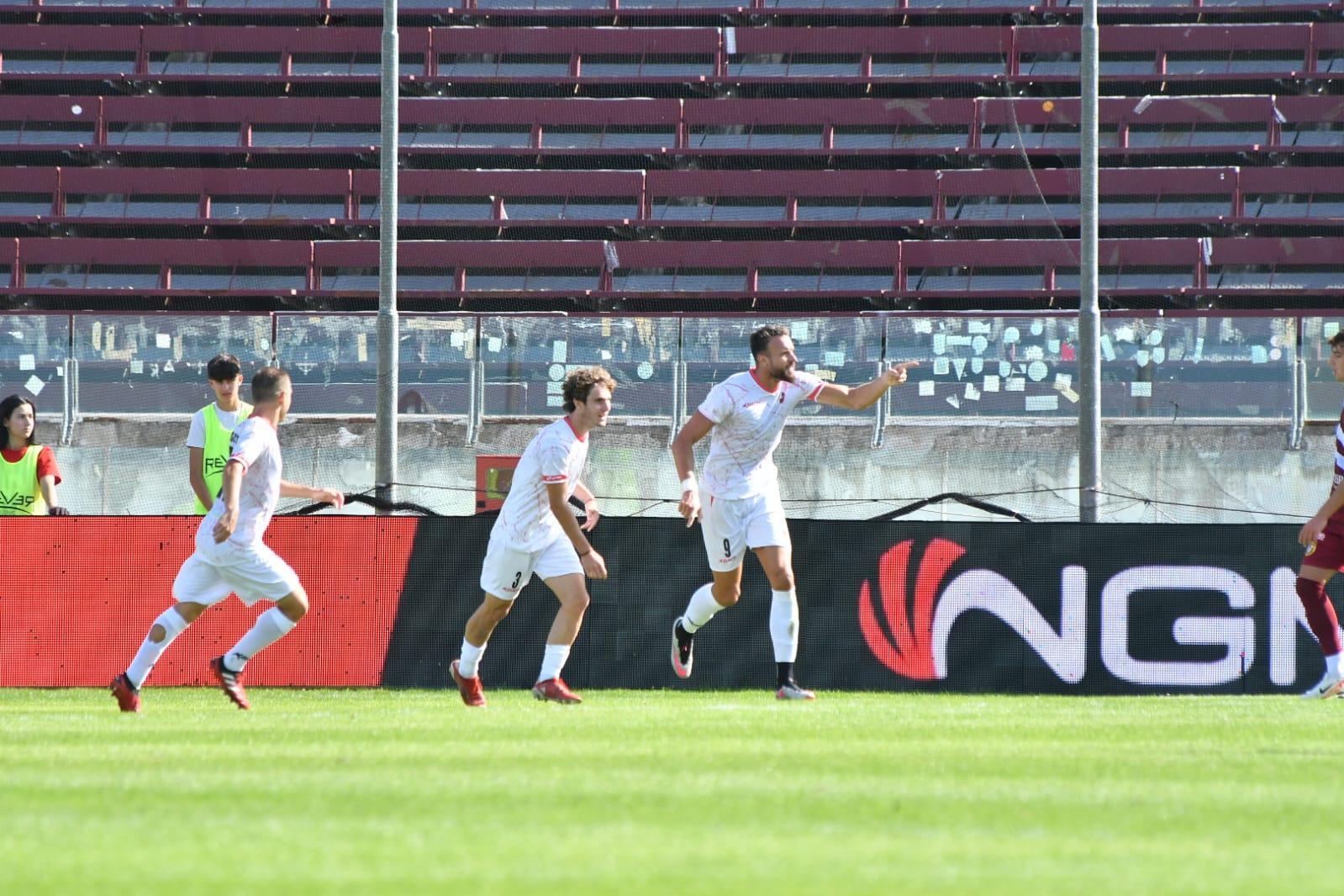 Coppa Italia Arezzo Lucchese 3 4 I rossoneri passano il turno al