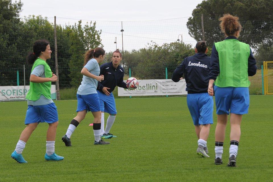 Acf Lucchese Femminile Si Congeda Dal Proprio Pubblico Con Una